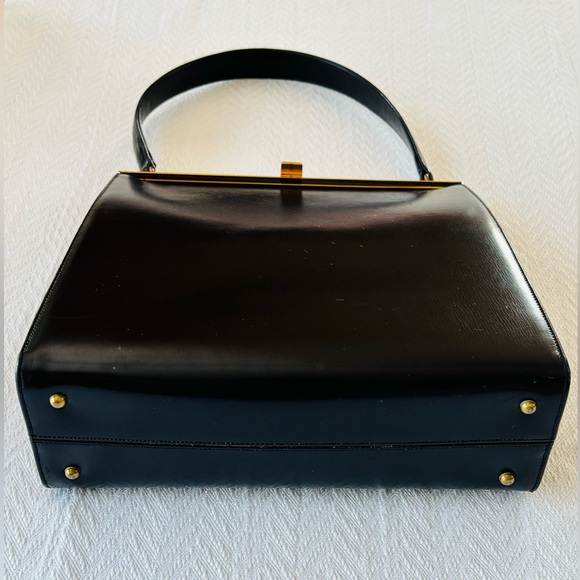 VINTAGE black leather COBLENTZ purse, hex-hinged snap closure, signature mirror - Picture 2 of 9